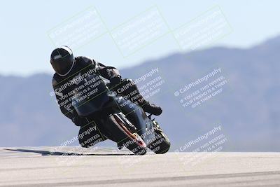 media/Oct-13-2025-Moto Forza (Mon) [[a66d839500]]/3-B Group/Session 4 (Turn 9)/